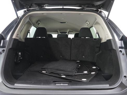 Used 2023 Nissan Rogue SV AWD/4WD image 17