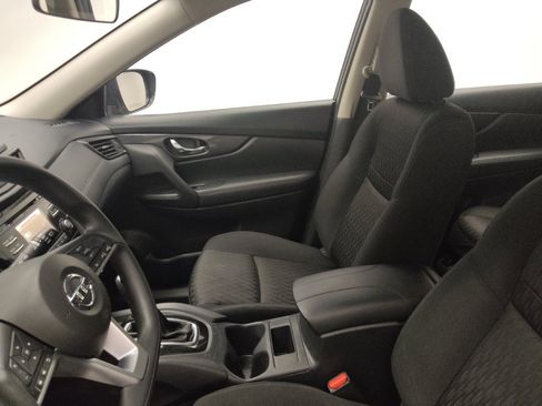 Used 2017 Nissan Rogue S AWD/4WD image 17