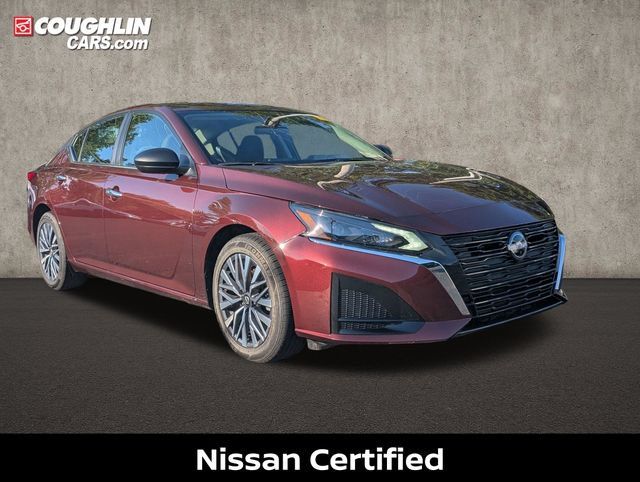Certified 2025 Nissan Altima 2.5 SV FWD 360° Tour
