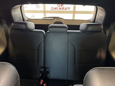 New 2026 Chevrolet Traverse LT w/ Sun and Wheel Package image 29