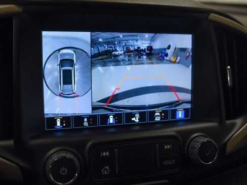 Used 2023 GMC Terrain Denali w/ Black Diamond Edition AWD/4WD image 36