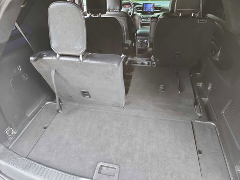 Used 2020 Ford Explorer XLT w/ Equipment Group 202A image 32