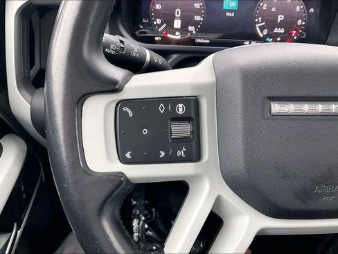 Used 2024 Land Rover Defender 110 S image 21
