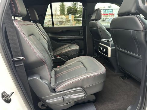 Used 2023 Ford Expedition Max Limited image 12