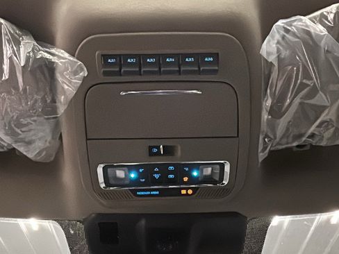 Used 2026 Ford F450 Platinum w/ Platinum Plus Package image 37