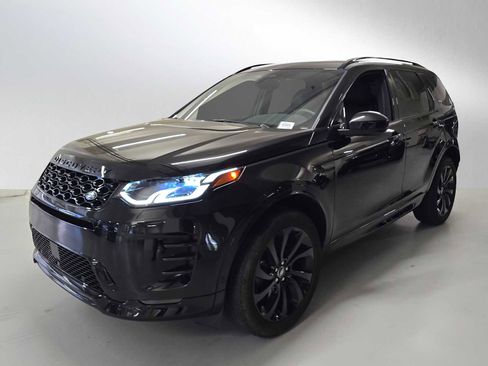 Certified 2025 Land Rover Discovery Sport Dynamic SE image 1