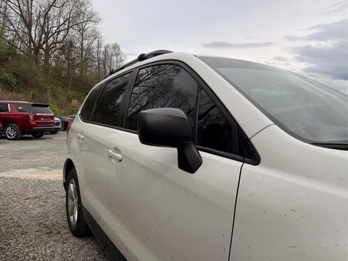 Used 2016 Subaru Forester 2.5i w/ Popular Package #1 image 9