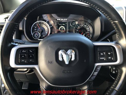 Used 2022 RAM 2500 Big Horn w/ Level 1 Equipment Group AWD/4WD image 13