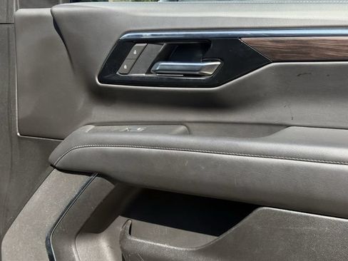 Used 2025 Chevrolet Tahoe LT AWD/4WD image 26