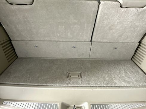 Used 2019 Chevrolet Tahoe LT w/ LT Signature Package AWD/4WD image 29