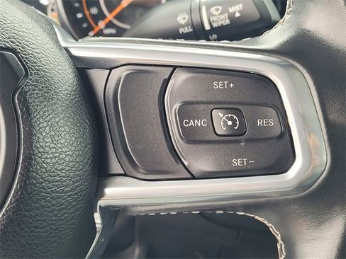 Used 2022 Jeep Gladiator Overland w/ Popular Equipment Package image 16