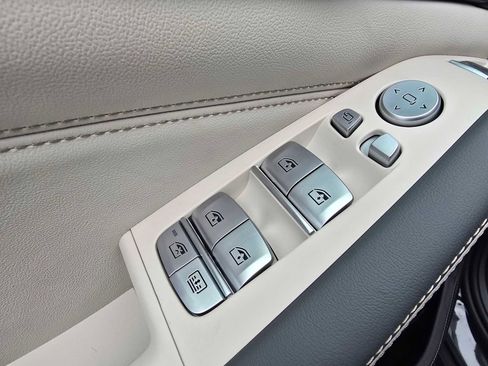 New 2026 BMW ALPINA XB7 image 26