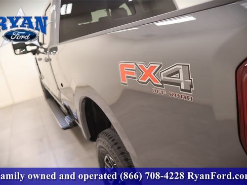 New 2026 Ford F250 Platinum w/ FX4 Off-Road Package image 38