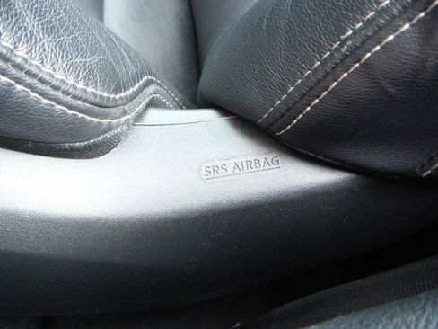 Used 2021 Nissan Rogue SL AWD/4WD image 17