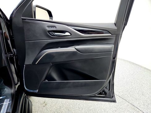 Used 2023 Cadillac Escalade Sport w/ LPO, ONYX Package image 27