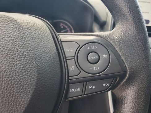 Used 2025 Toyota RAV4 XLE w/ Convenience Package FWD image 26