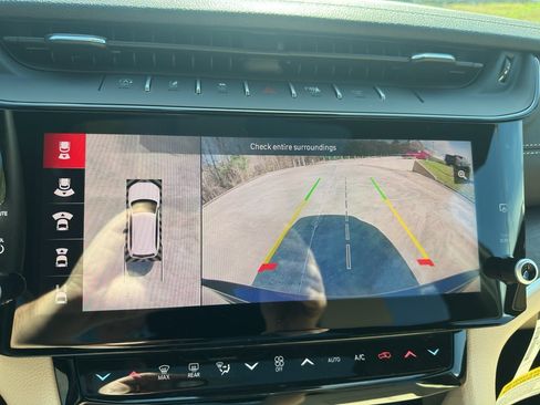 New 2026 Jeep Grand Cherokee Limited w/ Luxury Tech Group II RWD image 19