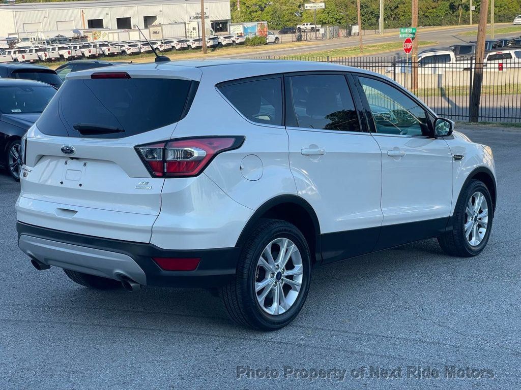 Used 2017 Ford Escape SE FWD image 6