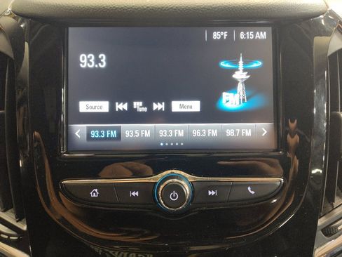 Used 2017 Chevrolet Cruze Premier FWD image 25