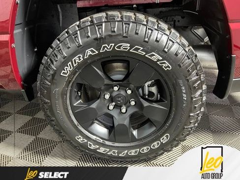 Used 2025 RAM 1500 Warlock AWD/4WD image 22