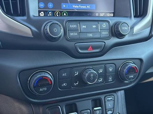 Used 2018 GMC Terrain Denali w/ Advanced Safety Package image 31