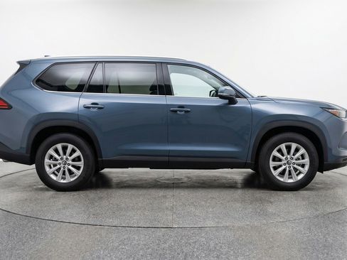 Used 2025 Toyota Grand Highlander FWD image 11