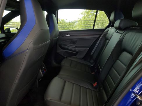 Used 2024 Volkswagen Golf R AWD/4WD image 8