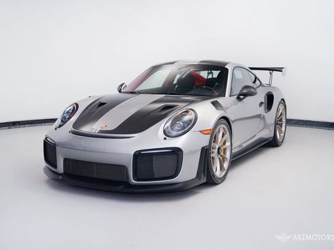 Used 2018 Porsche 911 GT2 RS RWD image 2