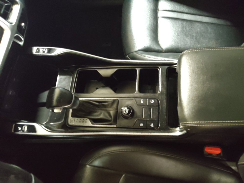 Used 2022 Kia Sorento S w/ Panoramic Sunroof Package FWD image 26