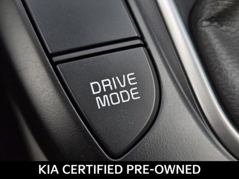Certified 2025 Kia Soul LX w/ LX Technology Package FWD image 25