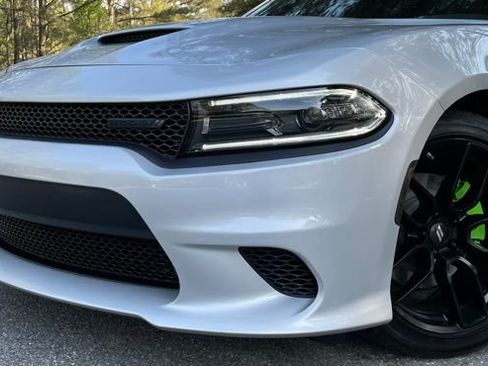 Used 2023 Dodge Charger R/T w/ Blacktop Package image 3