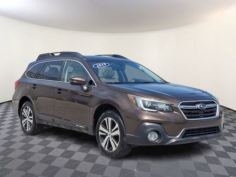 Used 2019 Subaru Outback 2.5i Limited image 1