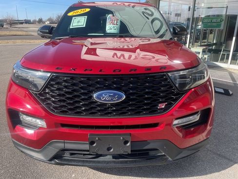 Used 2020 Ford Explorer ST w/ ST Street Pack image 8
