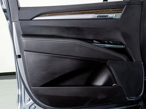 Used 2025 Cadillac Escalade Sport Platinum image 49