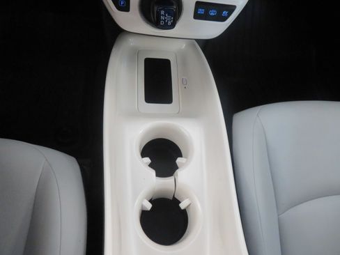 Used 2018 Toyota Prius Prime Premium FWD image 42