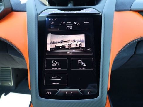 Used 2024 Lamborghini Revuelto AWD/4WD image 28
