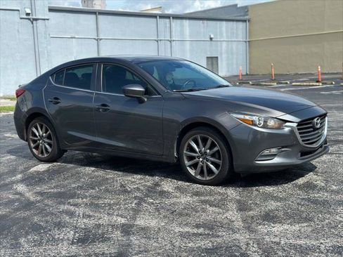 Used 2018 MAZDA MAZDA3 Touring FWD image 11