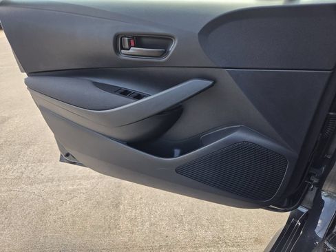 Used 2025 Toyota Corolla LE FWD image 25