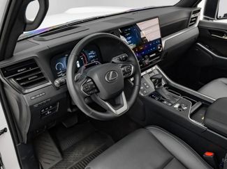 Used 2025 Lexus GX 550 w/ Accessory Package (2T) AWD/4WD video 2