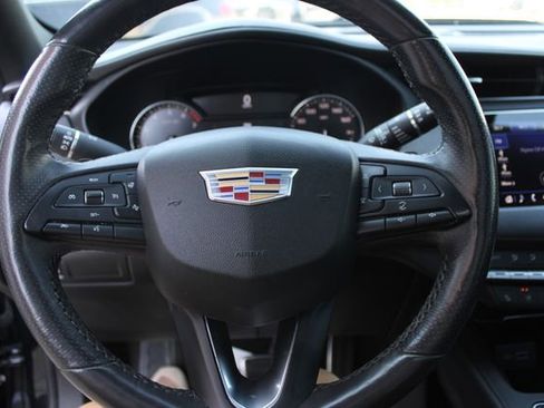 Used 2019 Cadillac XT4 Sport AWD/4WD image 13