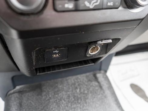 Used 2022 Ford F250 XL w/ Power Equipment Group image 26