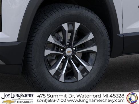 New 2026 Chevrolet Equinox LT w/ Convenience Package II image 9