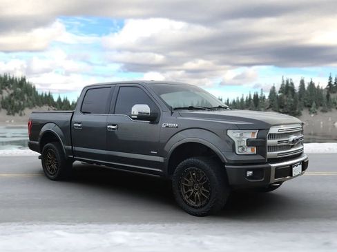 Used 2016 Ford F150 Platinum w/ Equipment Group 701A Luxury image 8