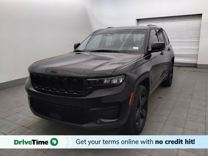 Used 2023 Jeep Grand Cherokee Altitude
