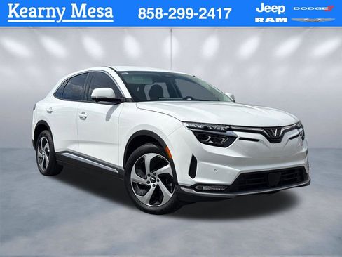 New 2025 VinFast VF 8 Eco AWD/4WD image 1