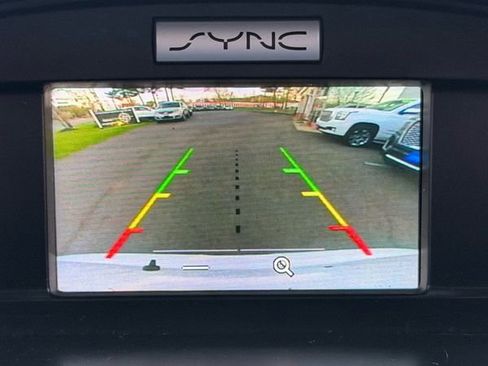 Used 2017 Ford Escape SE image 11