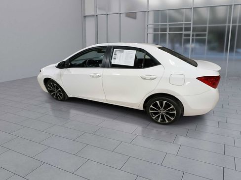 Used 2017 Toyota Corolla XSE image 6