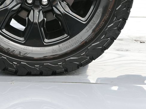 Used 2024 RAM 2500 Limited AWD/4WD image 45
