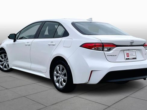Used 2025 Toyota Corolla LE image 11