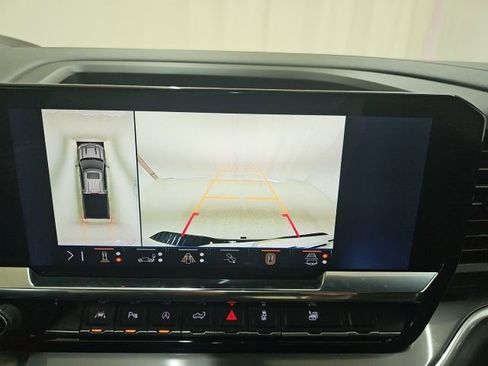 Used 2025 Chevrolet Silverado 1500 High Country w/ High Country Premium Package image 7